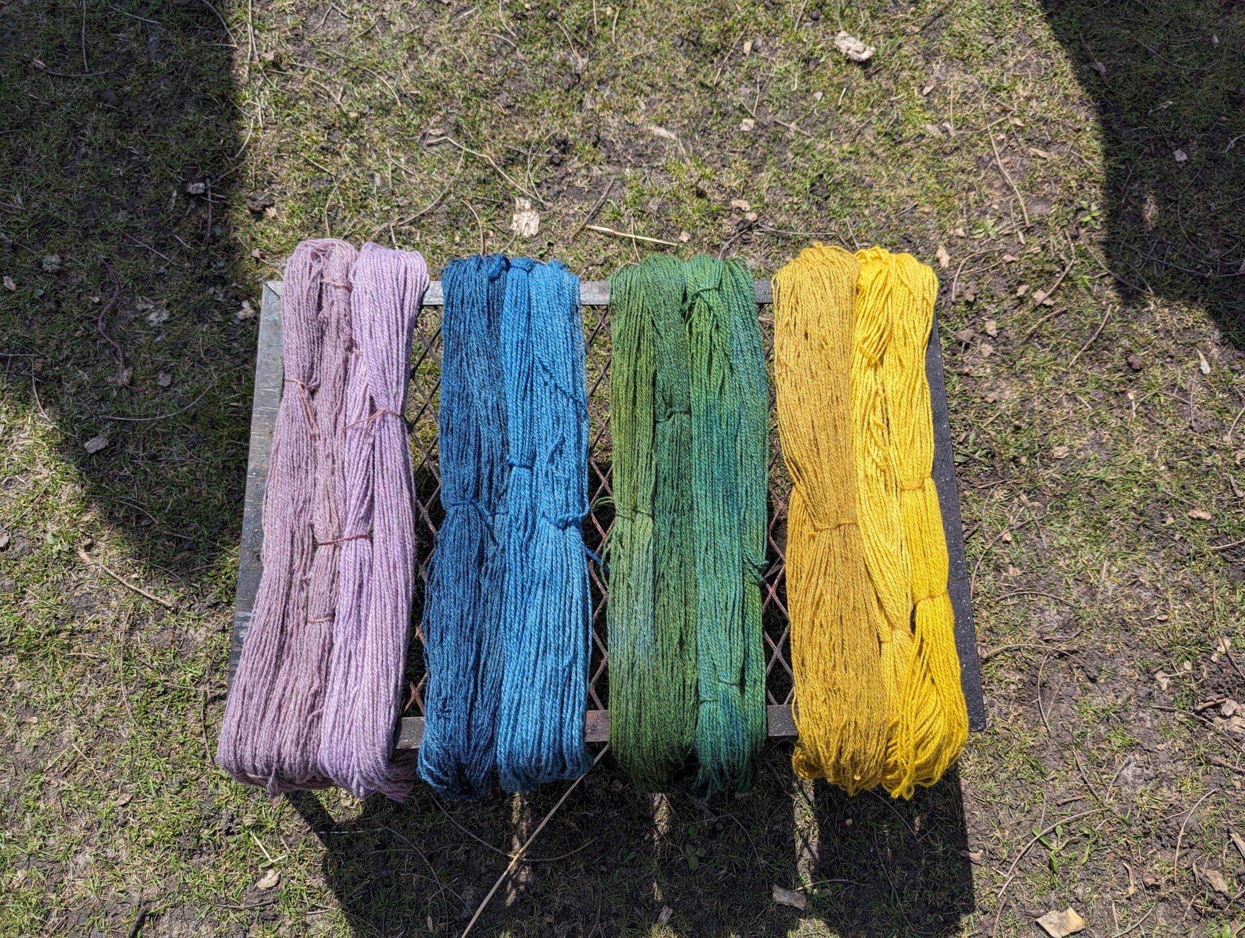 Dyed yarn (purple, blue, green, yellow)